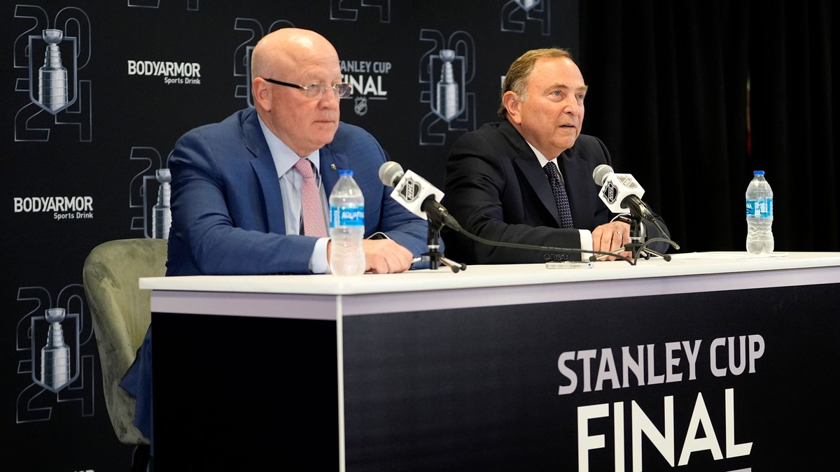 Príklepy z NHL: Ak nebude hotová hala v Miláne, vedenie NHL nepustí hráčov na olympiádu