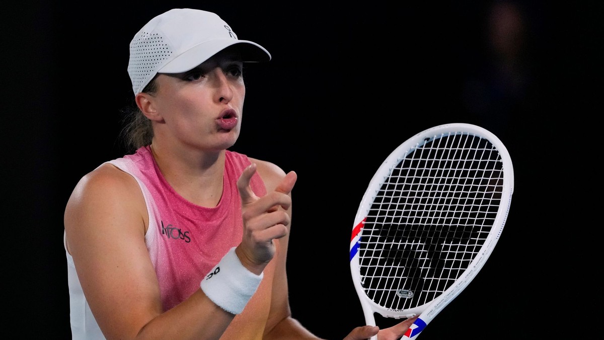 Australian Open 2025: Keys Beats Swiatek to Reach Final