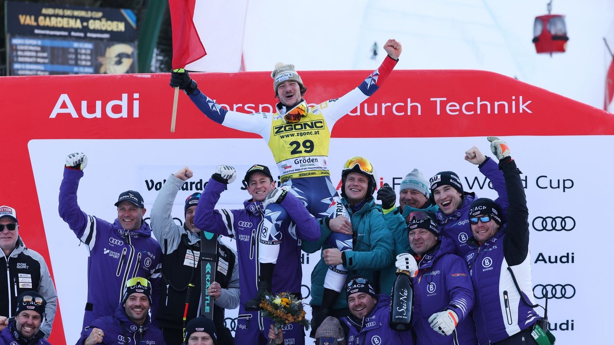 Keď znela hymna, bol dojatý. Český lyžiar šokoval svet, gratuloval mu aj prezident