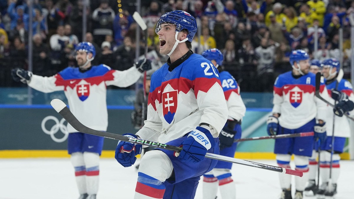 Naposledy to dokázali Bondra, Hossa a spol. Slovákov potiahol do štvrťfinále Slafkovský
