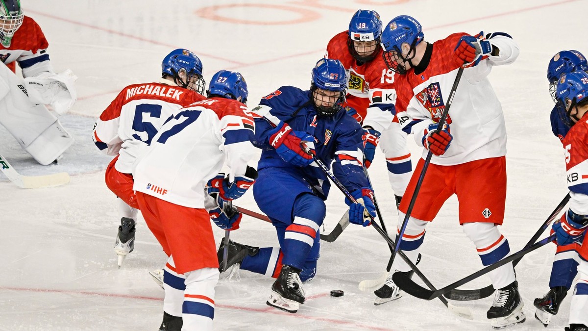 Czech Republic Stuns USA 3-2 in OT to Open U18 World Championship in Bratislava – Historic Upset Over Hockey Powerhouse