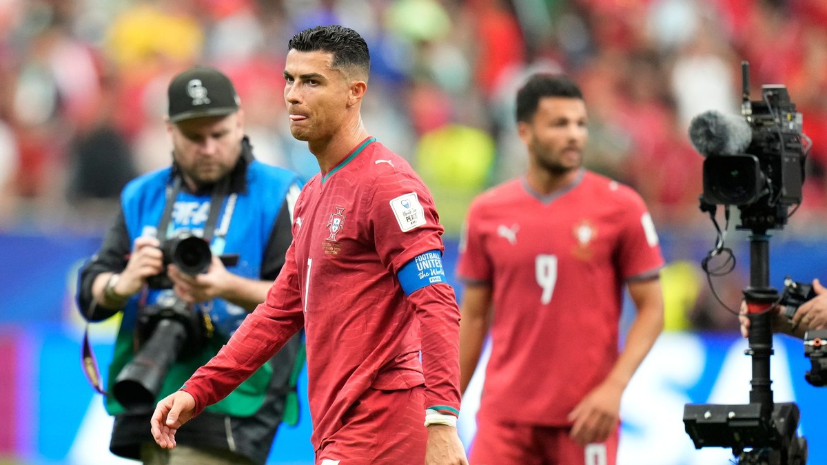 Ronaldo krútil hlavou, netrafil ani bránu. Deptal ho hráč, ktorý začínal v 3. slovenskej lige