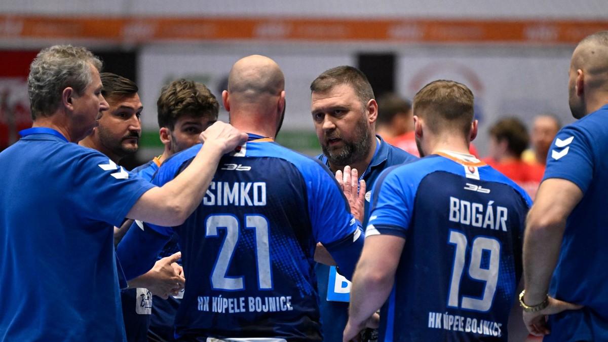 Tréner HK Kúpele Bojnice Tomáš Mažár.