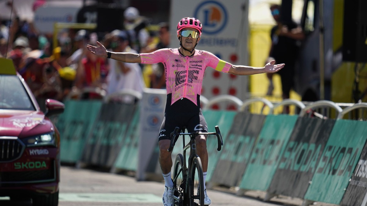 Richard Carapaz vyhral 17. etapu na Tour de France 2024.