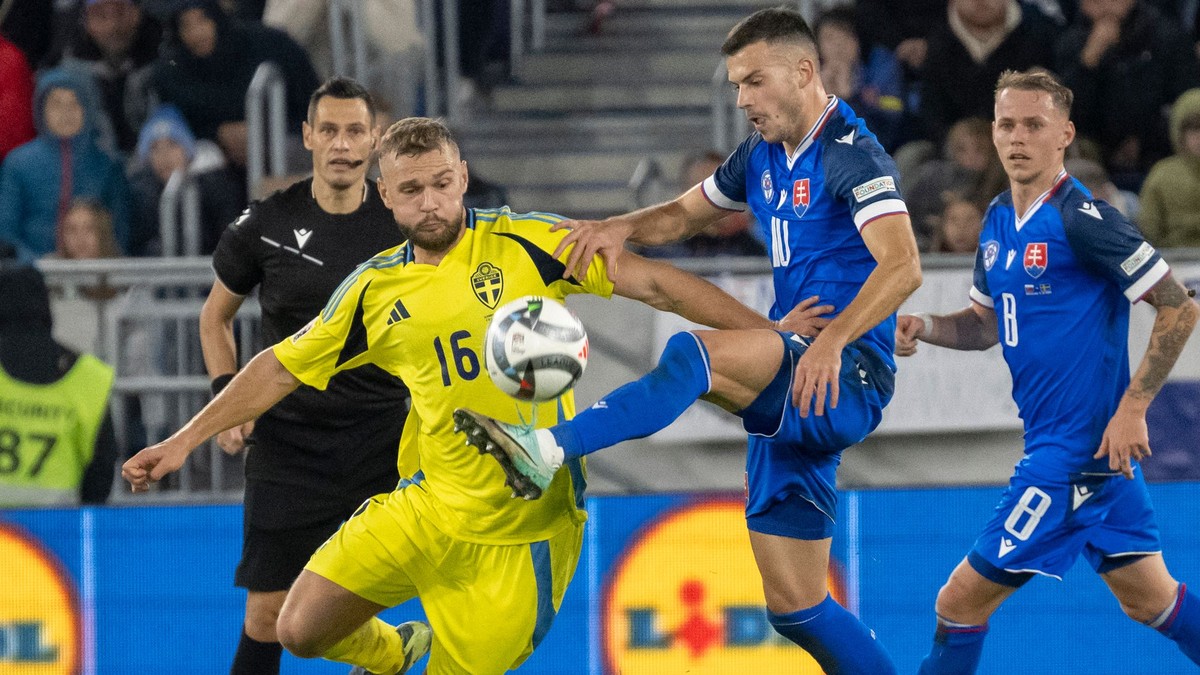 Fotka zo zápasu Slovensko - Švédsko v zápase skupiny 1 C-divízie Ligy národov.