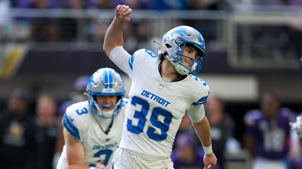 Kicker tímu Detroit Lions Jake Bates kedysi pracoval ako predavač tehál. 