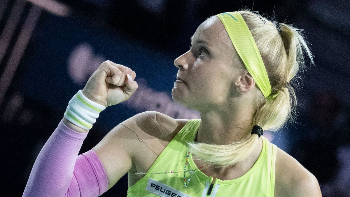 ONLINE: Rebecca Šramková - Lola Radivojevičová, Billie Jean King Cup 2026 (2. dvojhra).