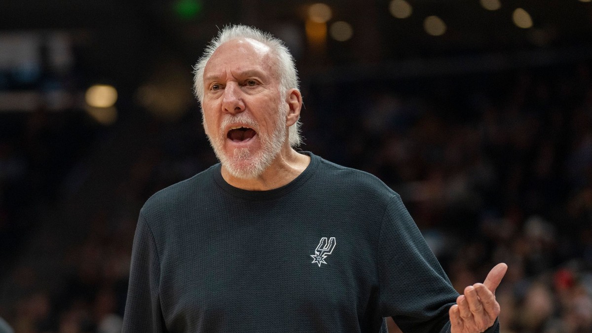 Tréner Gregg Popovich.