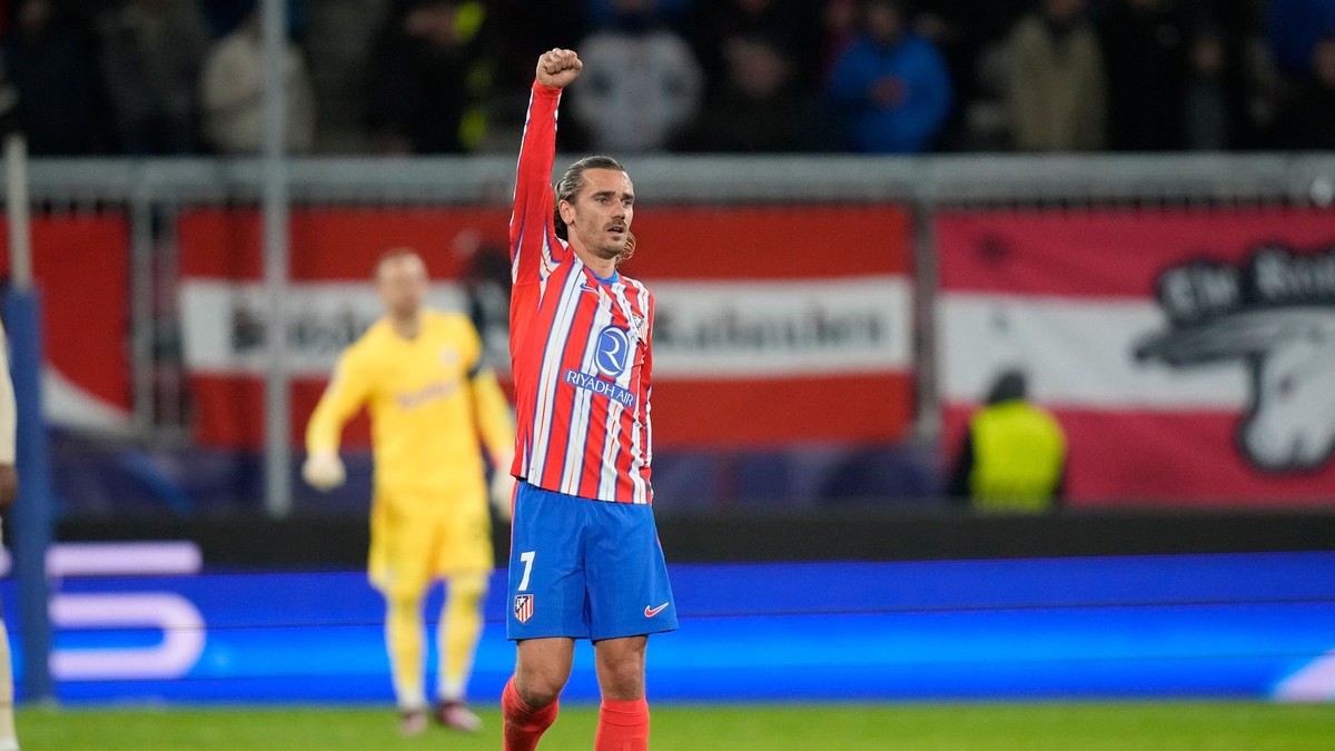 Antoine Griezmann sa teší po strelenom góle v drese Atlético Madrid.