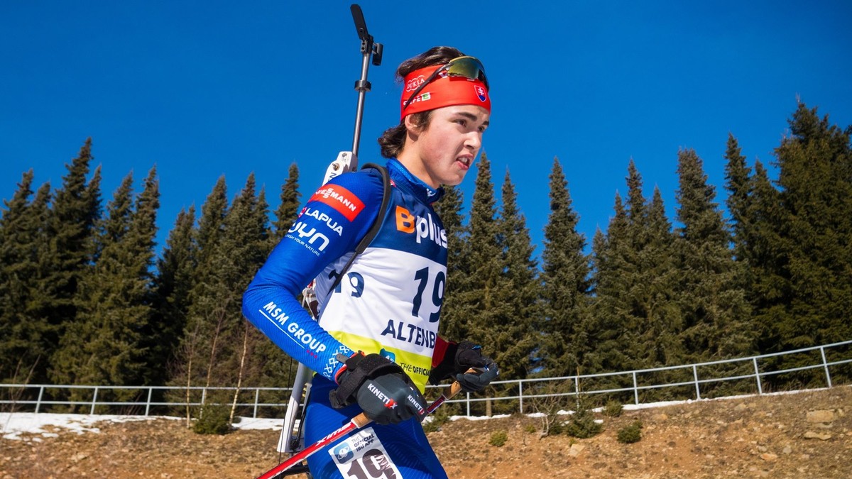 Na snímke slovenský biatlonista Artur Ischakov.