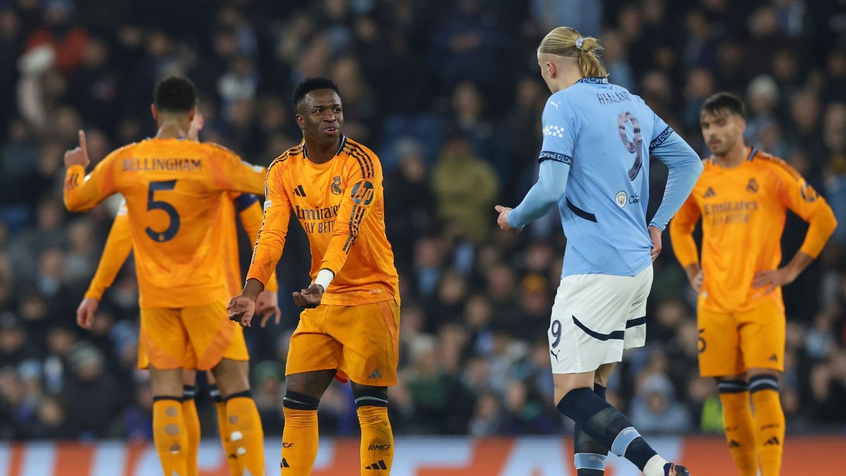 Vinicius Junior a Erling Haaland v zápase Manchester City - Real Madrid.