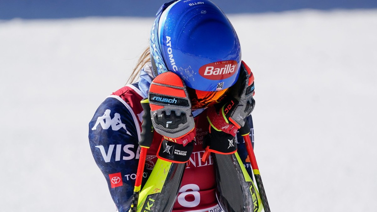 Mikaela Shiffrinová po nevydarenom obrovskom slalome v Sestriere 2025.