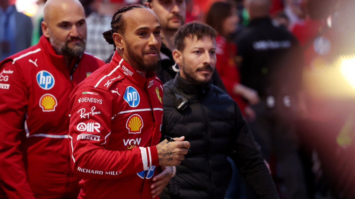 Jazdec tímu Ferrrari Lewis Hamilton