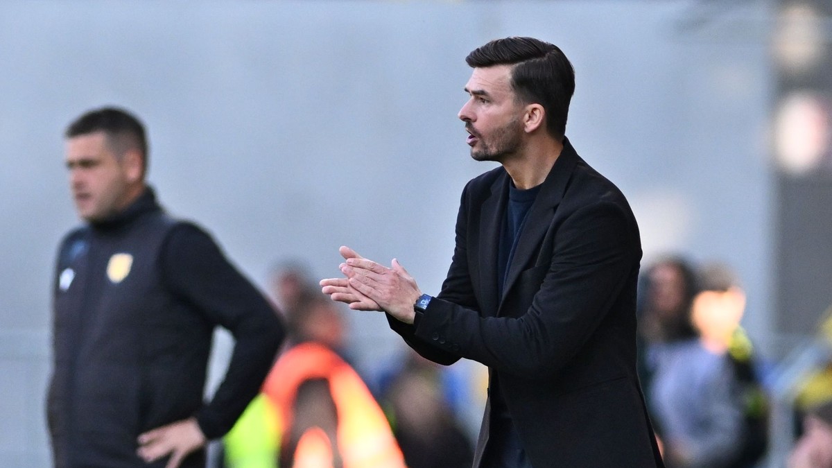 Tréner Michal Gašparík v zápase DAC Dunajská Streda - FC Spartak Trnava v 9. kole skupiny o titul v Niké lige.