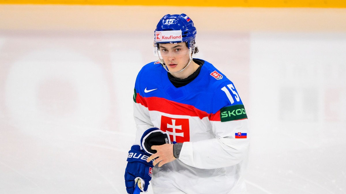 Dalibor Dvorský pred zápasom Slovensko - Rakúsko v skupine A na MS v hokeji 2025.