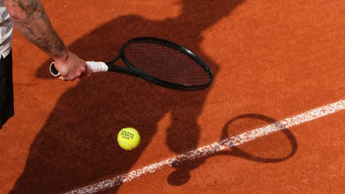 Tenis, antuka (ilustračný záber)