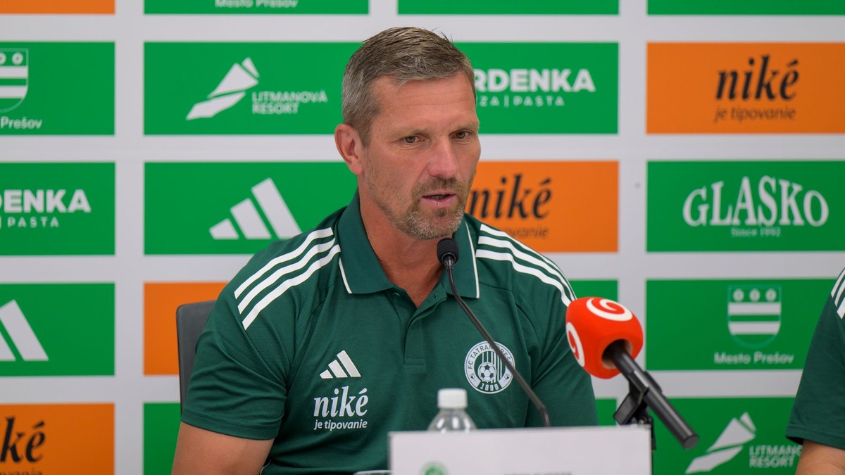 Hlavný tréner Jaroslav Hynek počas tlačovej konferencie FC Tatrana Prešov pred štartom nového ročníka Niké ligy.