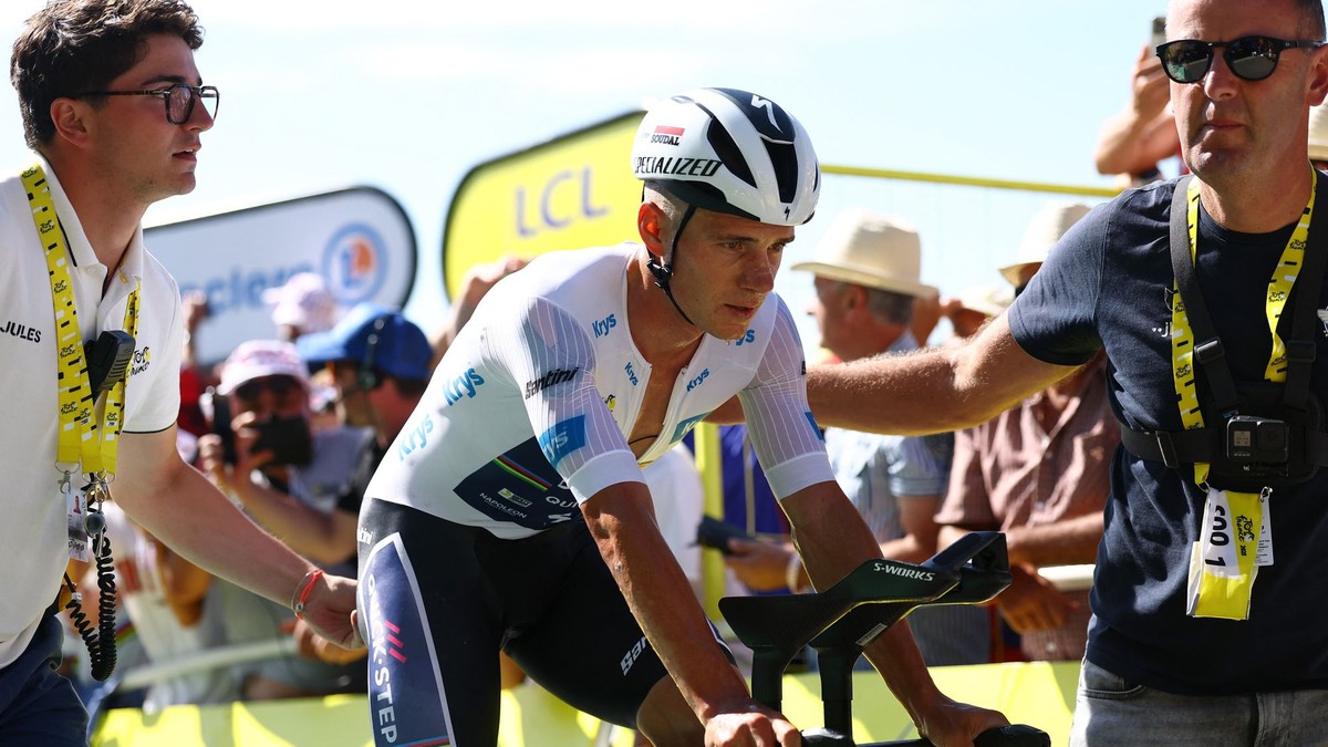 Remco Evenepoel v cieli 13. etapy Tour de France 2025, ktorou bola horská časovka. 