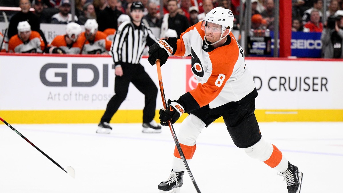 Cam York v drese Philadelphia Flyers.