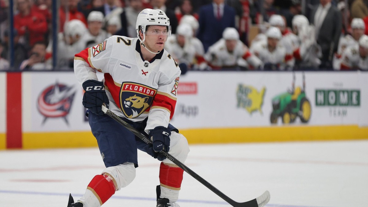 Tobias Björnfot v drese Florida Panthers.