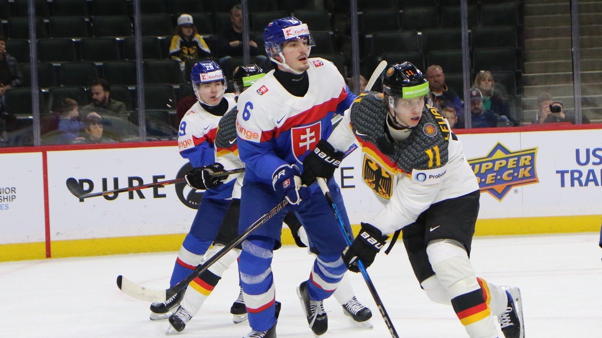 Fotka zo zápasu Slovensko - Nemecko na MS v hokeji hráčov do 20 rokov 2026.