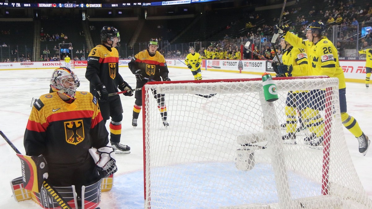 Fotka zo zápasu Švédsko - Nemecko na MS v hokeji hráčov do 20 rokov 2026.