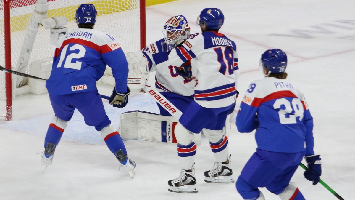 Fotka zo zápasu Slovensko - USA na MS v hokeji hráčov do 20 rokov 2026.