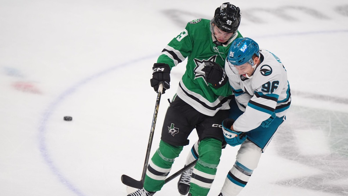 Philipp Kurashev a Justin Hryckowian.