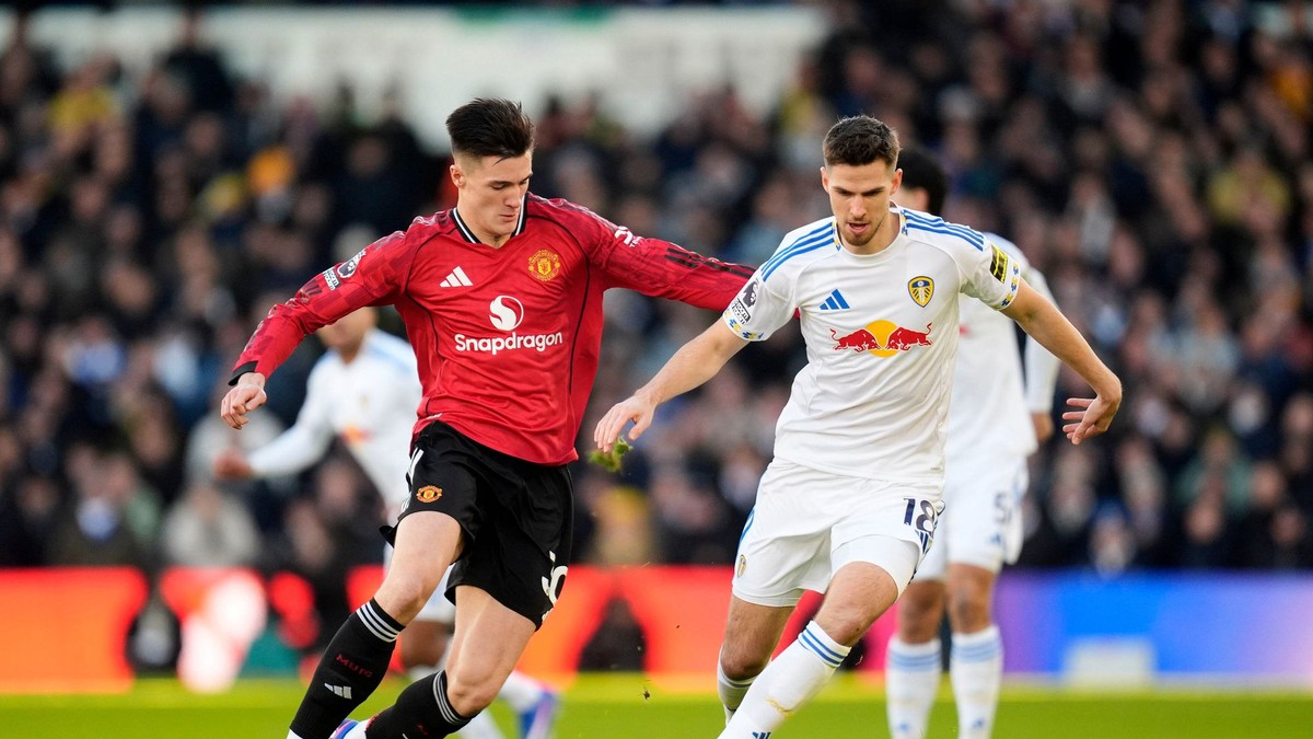 Momentka zo zápasu Leeds United - Manchester United.