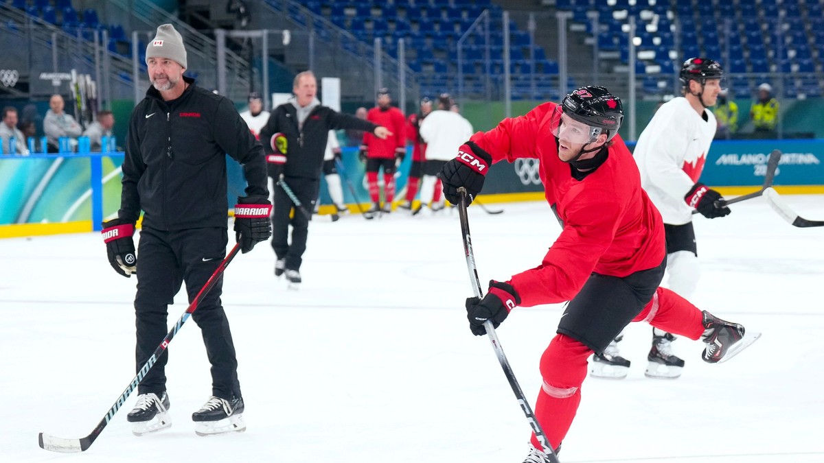 Connor McDavid počas tréningu na ZOH 2026.