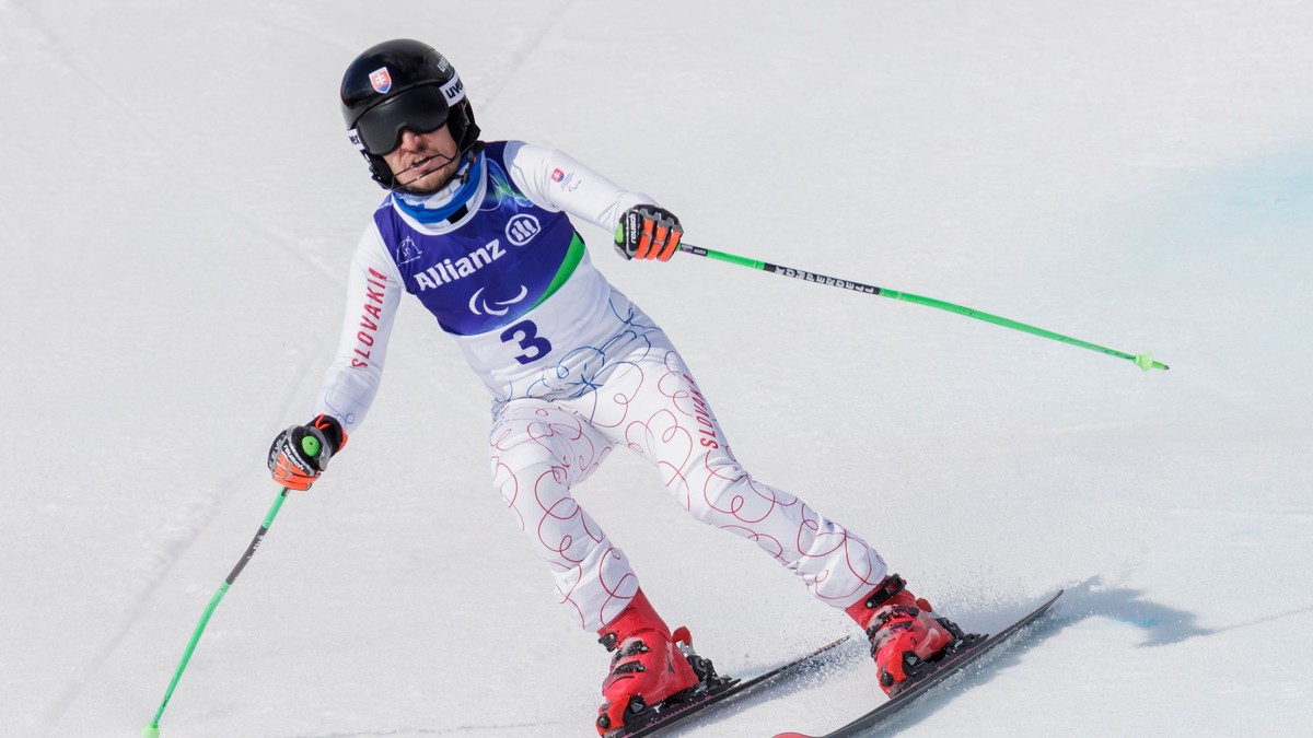 Paralpský lyžiar Marek Kubačka.