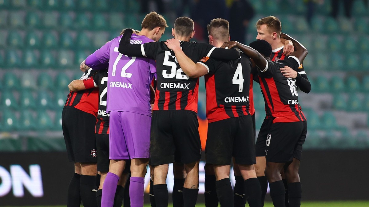 Hráči Trnavy sa radujú z víťazstva po zápase 1. kola nadstavbovej časti futbalovej Niké ligy v skupine o titul medzi MŠK Žilina - FC Spartak Trnava. 