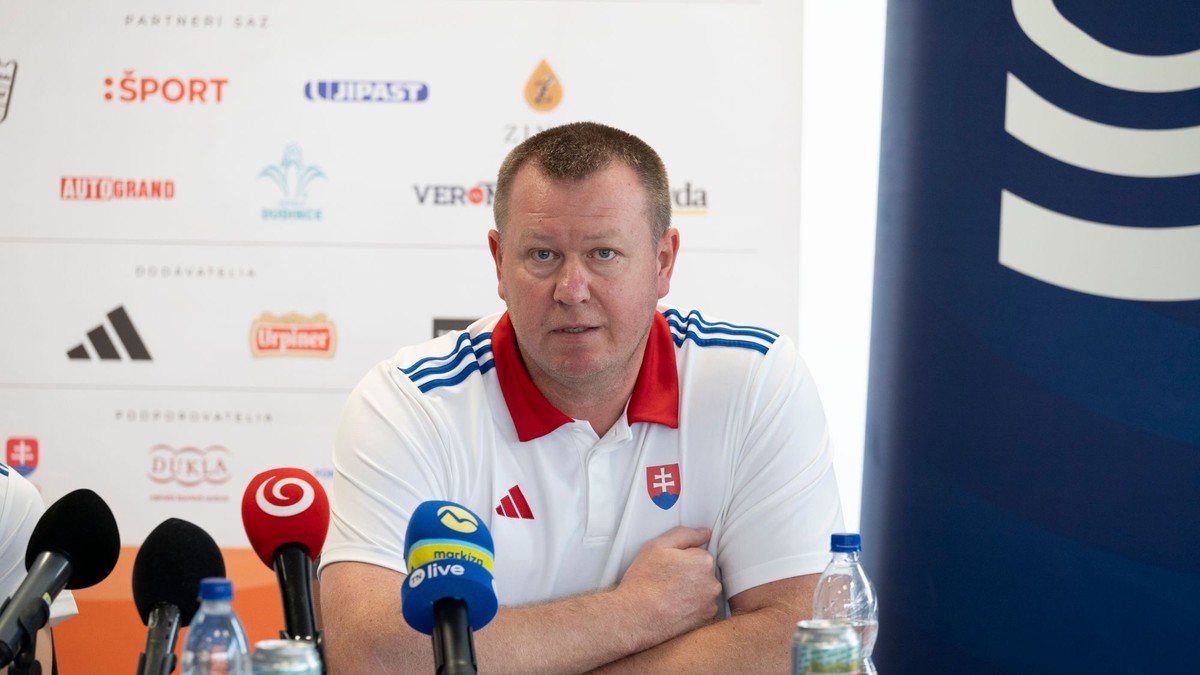 Na snímke šéftréner slovenskej reprezentácie Libor Charfreitag.