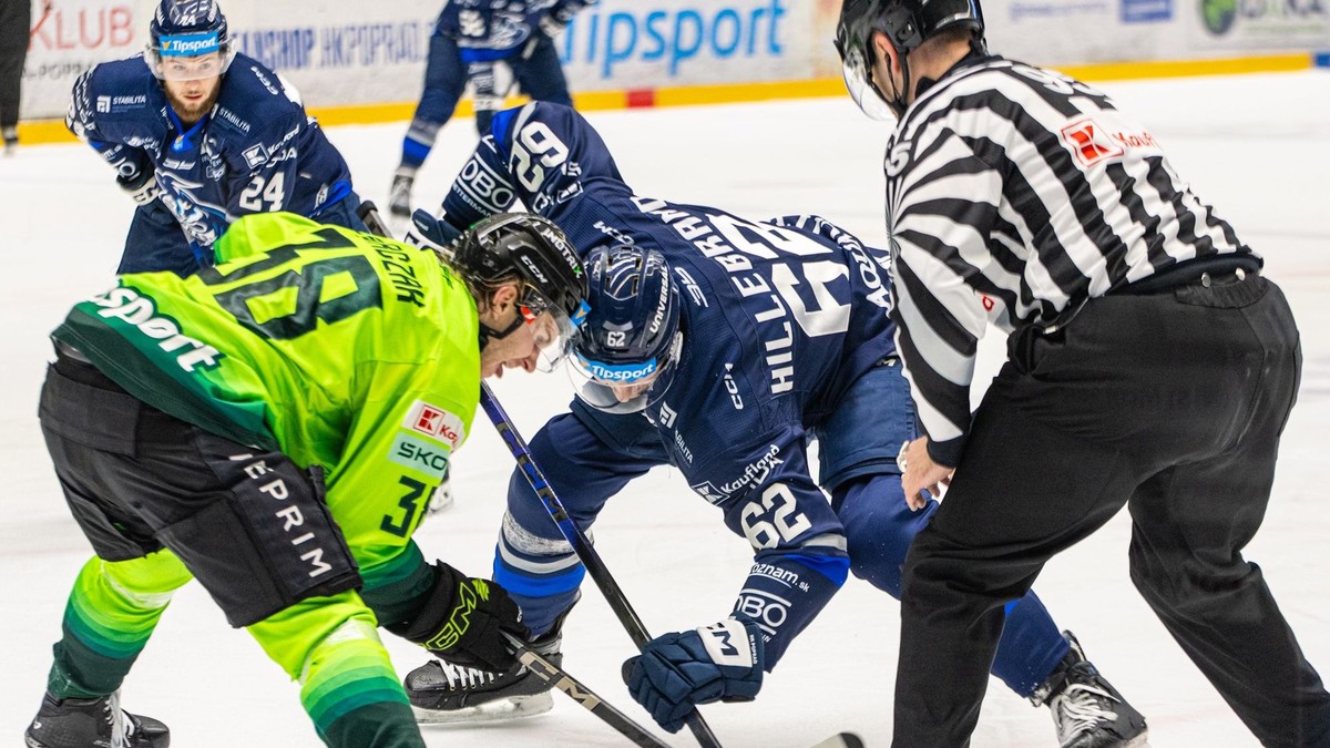 Momentka zo zápasu Poprad - Žilina.