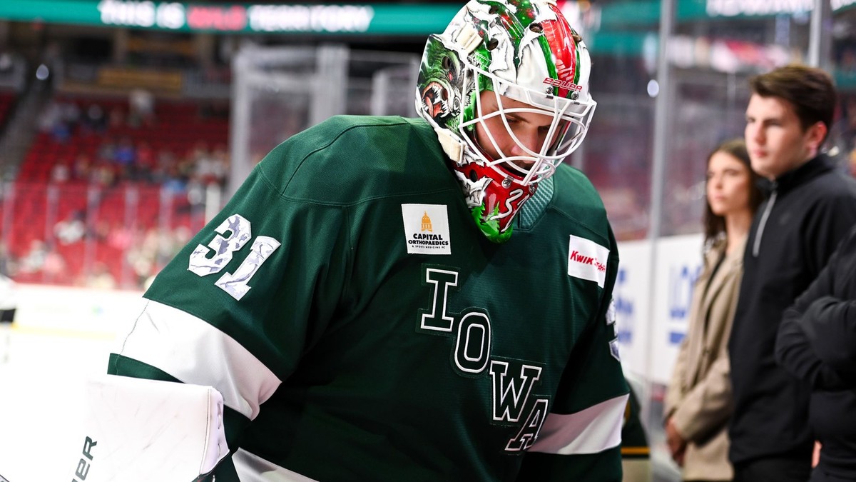 Slovenský brankár Samuel Hlavaj v službách tímu Iowa Wild. 