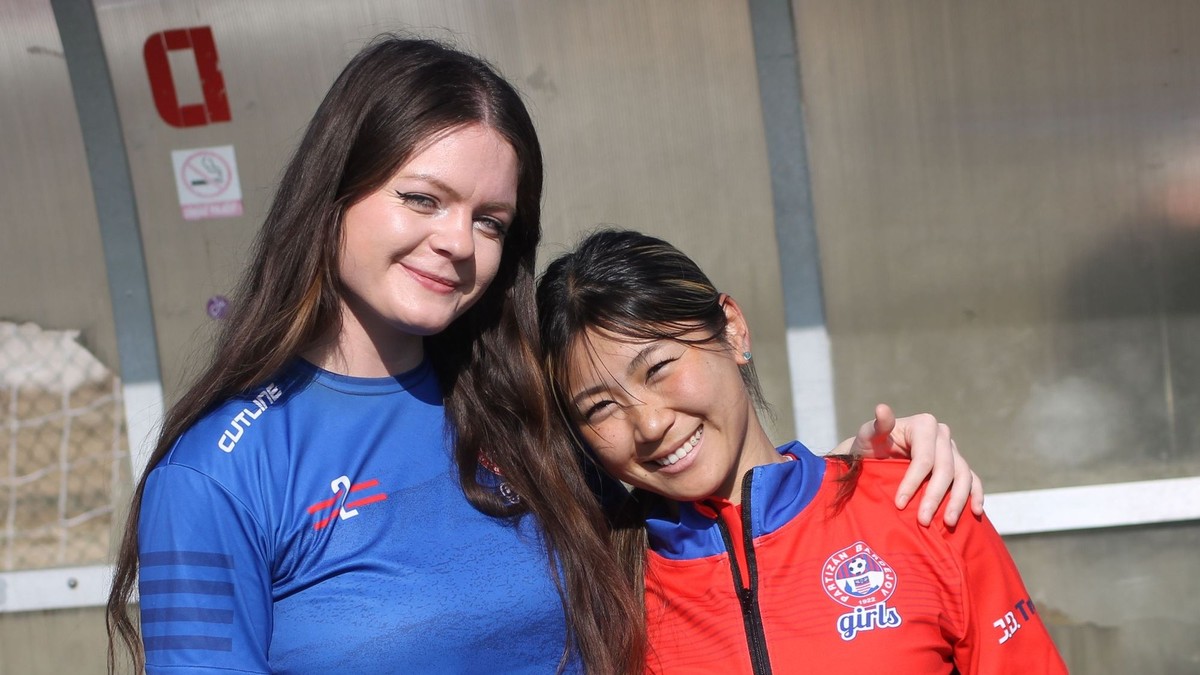 Vpravo nová posila Partizánu Bardejov Misha Koyari.