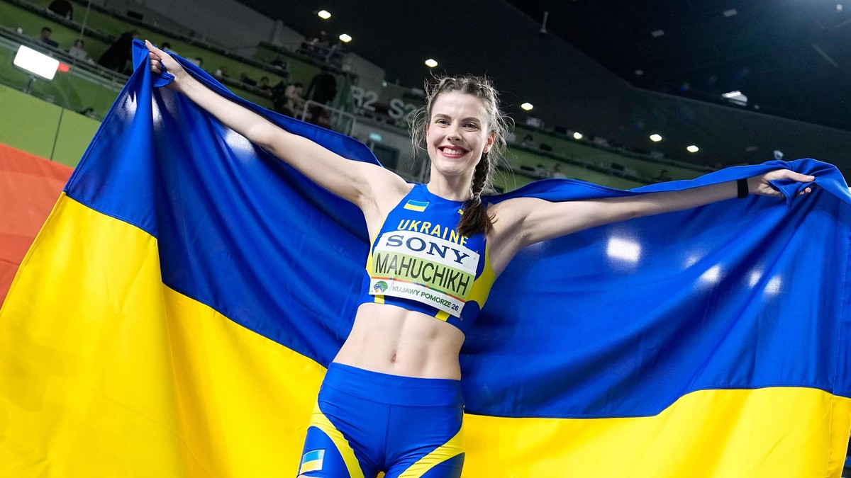 Jaroslava Mahučichová oslavuje zisk zlata na halových MS v atletike 2026.