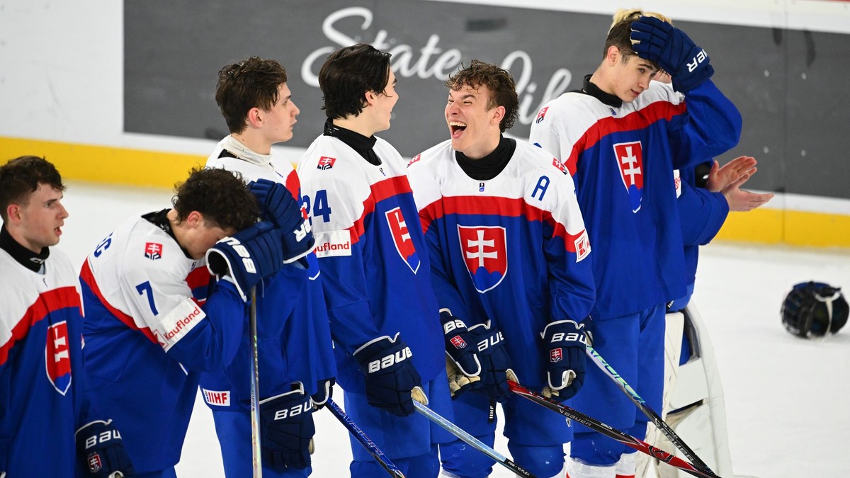 Radosť hráčov Slovenska po vyhratom zápase Slovensko – Dánsko vo štvrťfinále.