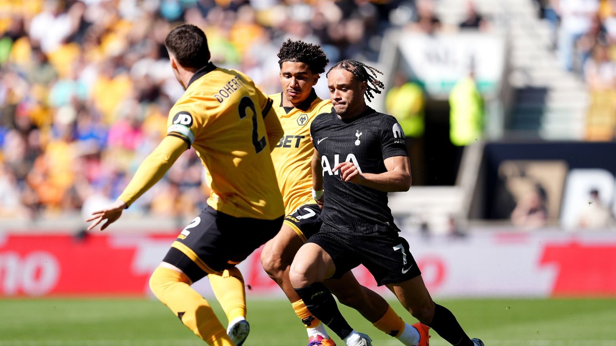 Fotka zo zápasu Wolverhampton - Tottenham.
