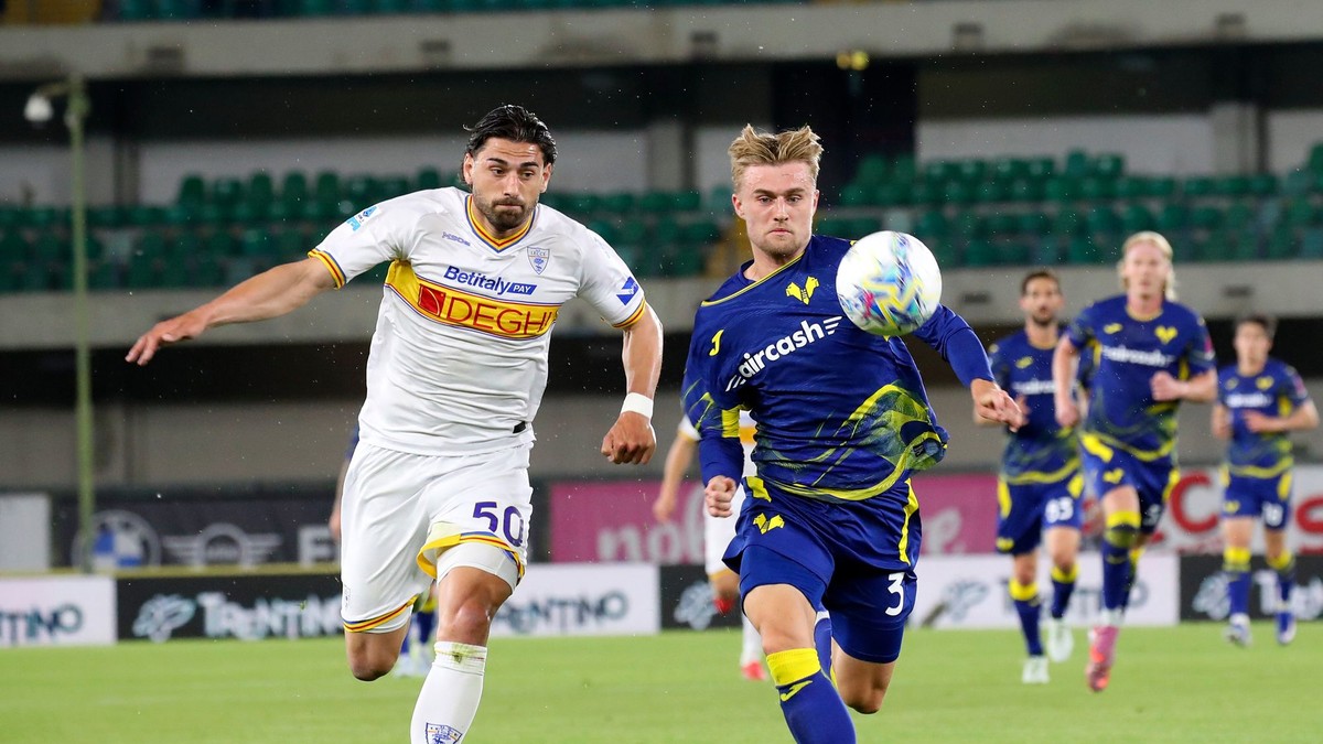 Fotka zo zápasu Hellas Verona - Lecce.