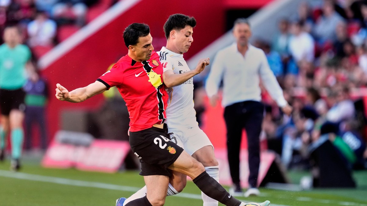 Martin Valjent v drese Mallorcy.