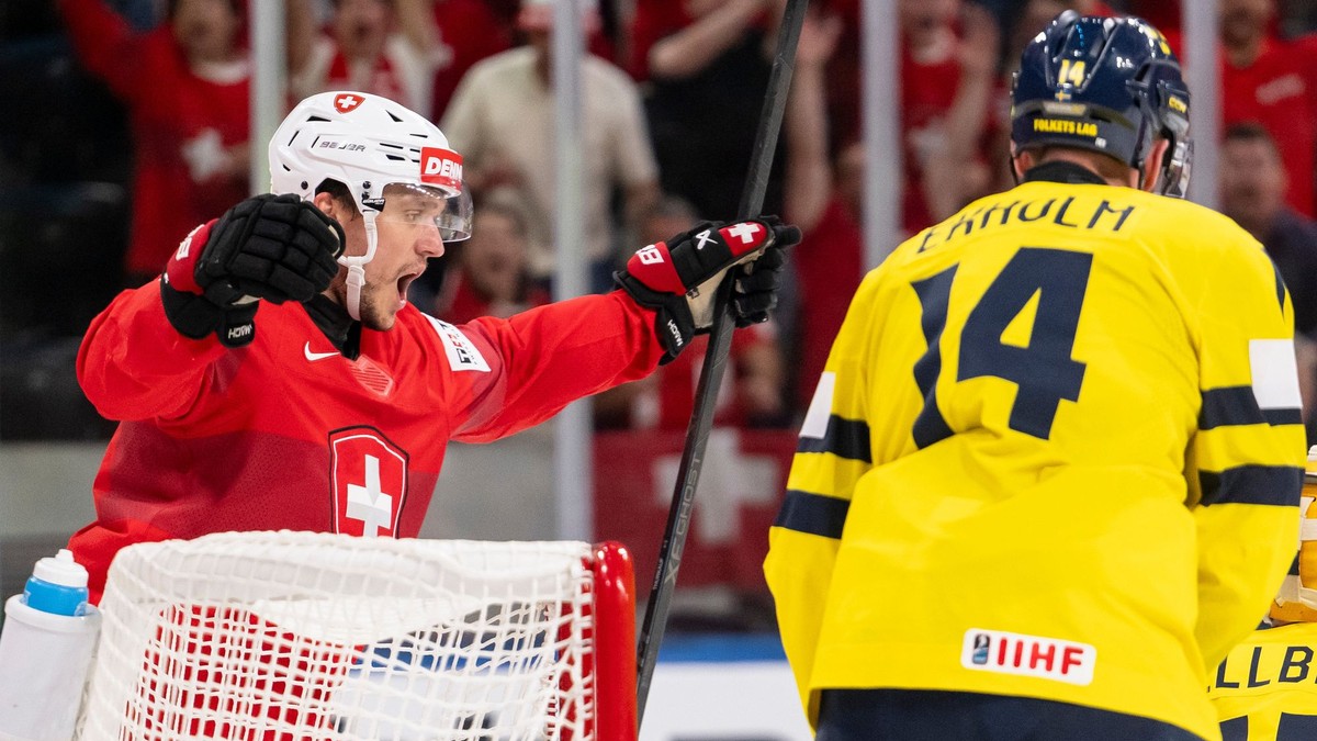 Calvin Thurkauf oslavuje gól. 