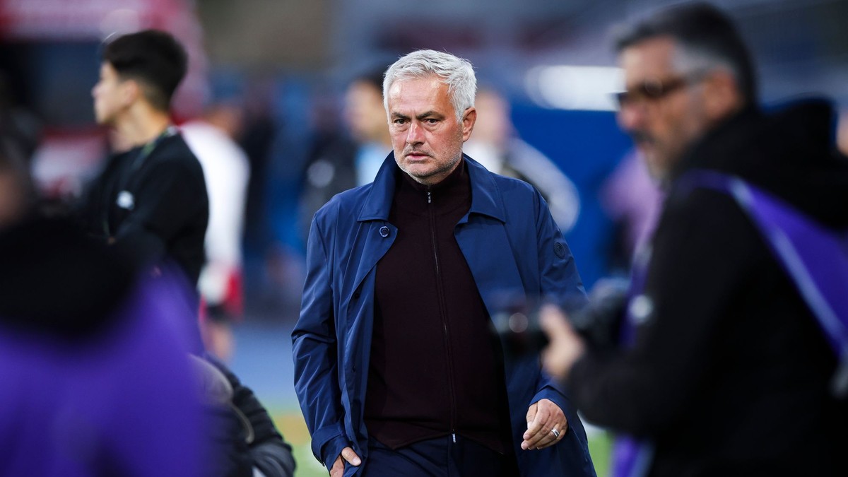 Na archívnej snímke zo 16. mája 2026 tréner Benficy Jose Mourinho.
