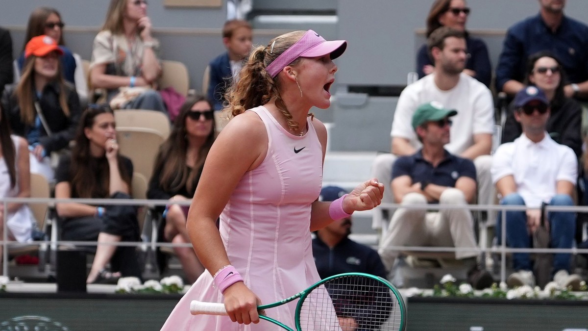 Ruská tenistka Mirra Andrejevová počas finále Roland Garros 2026.