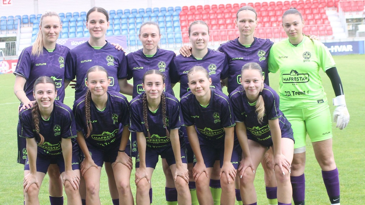 Futbalistky Partizán Bardejov.