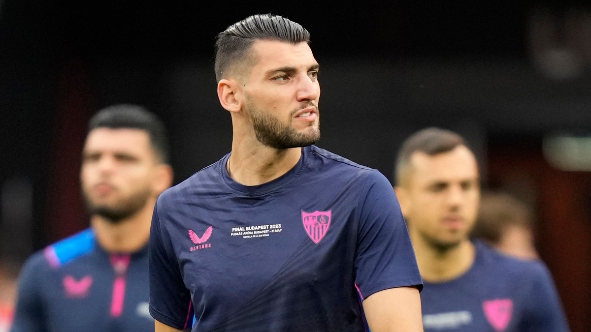 Rafa Mir.