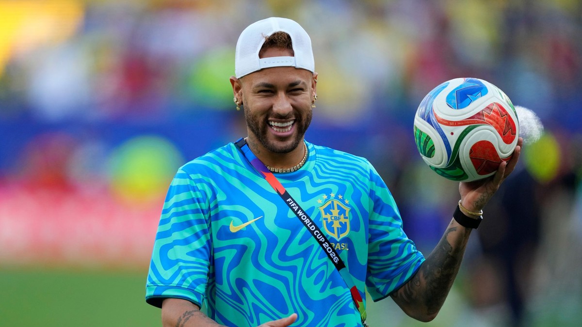 Brazílčan Neymar (10).