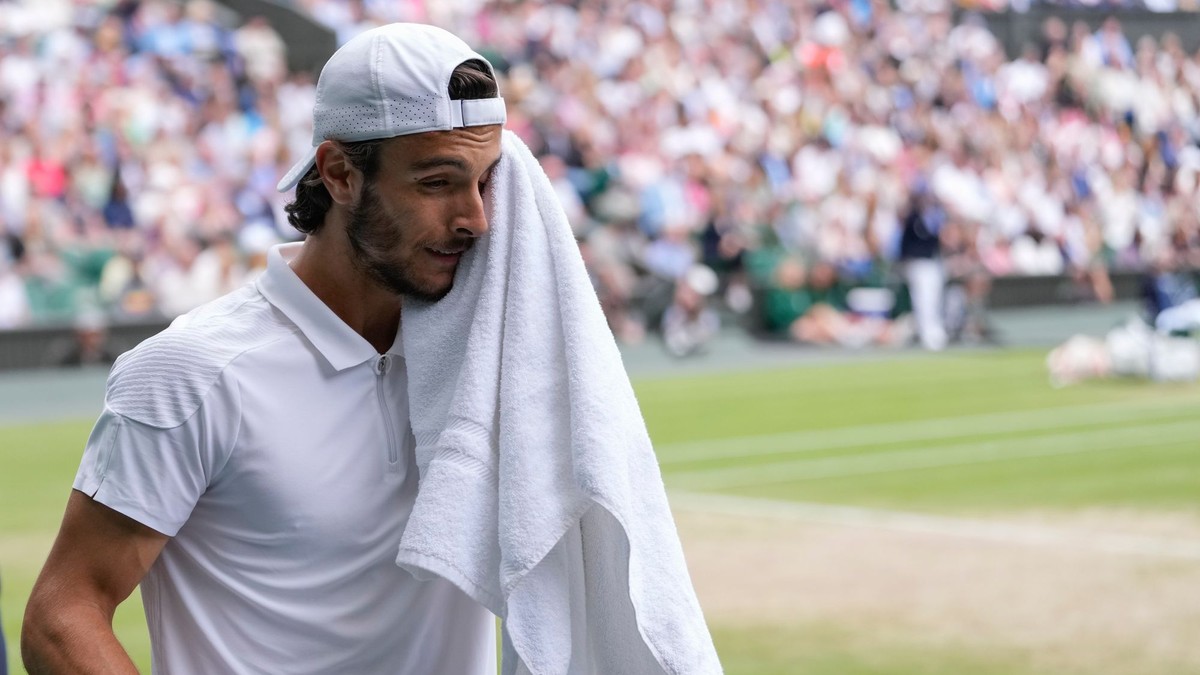 Lorenzo Musetti na Wimbledone.