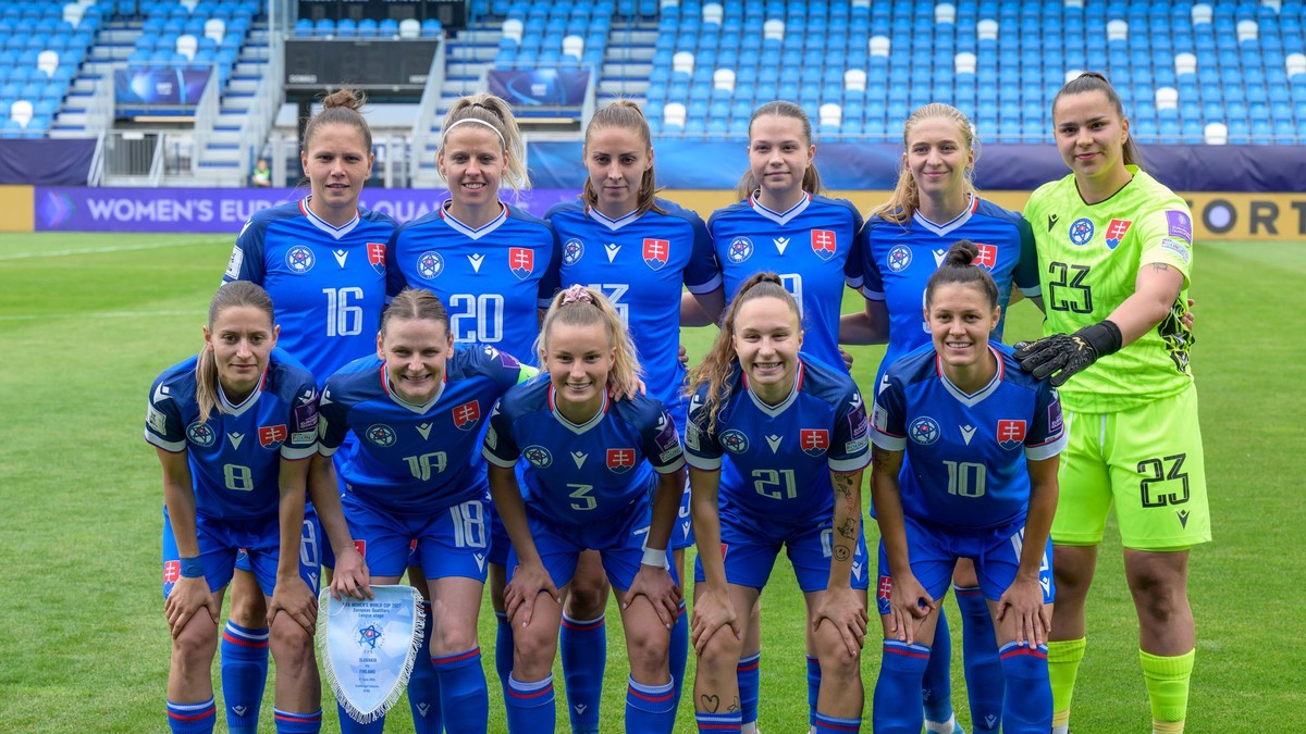 Na snímke futbalistky Slovenska.