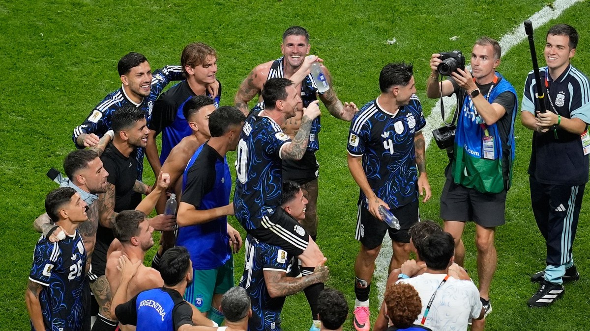 Futbalisti Argentíny oslavujú postup do finále MS 2026.